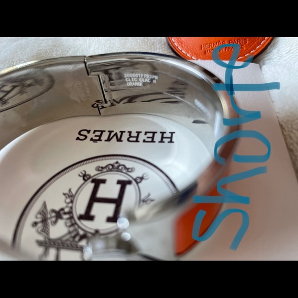 Hermès Clik Clak H-Bangle. Size Medium. - Picture 2 of 9